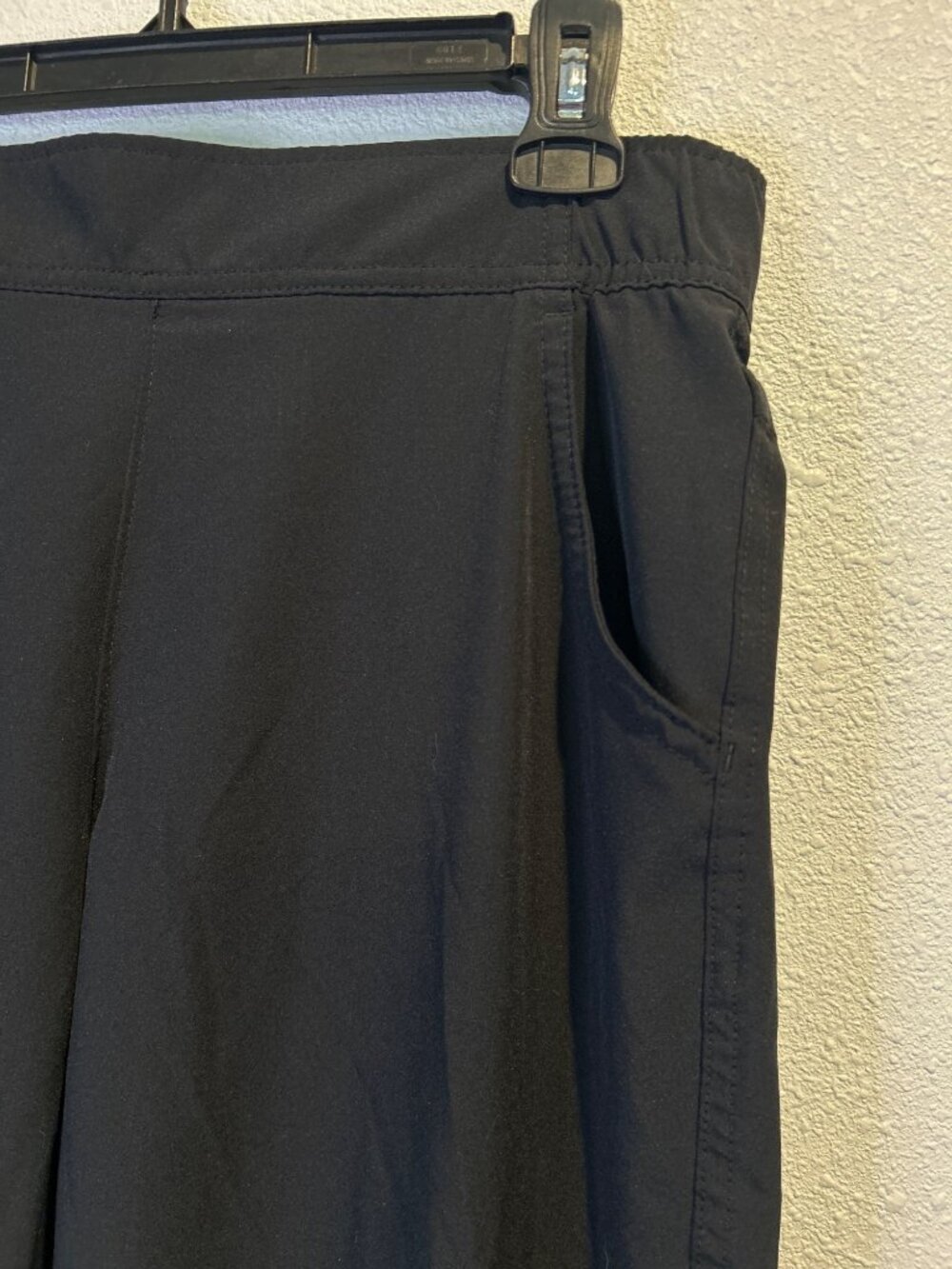 Eddie Bauer Lightweight Hiking Pants Womens SMALL Stretch Outdoors  Black - Picture 2 of 6